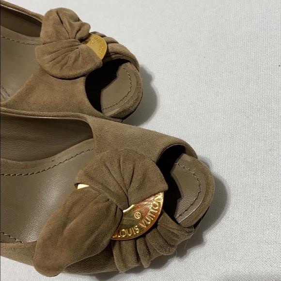 Louis Vuitton- shoes - Picture 5 of 5